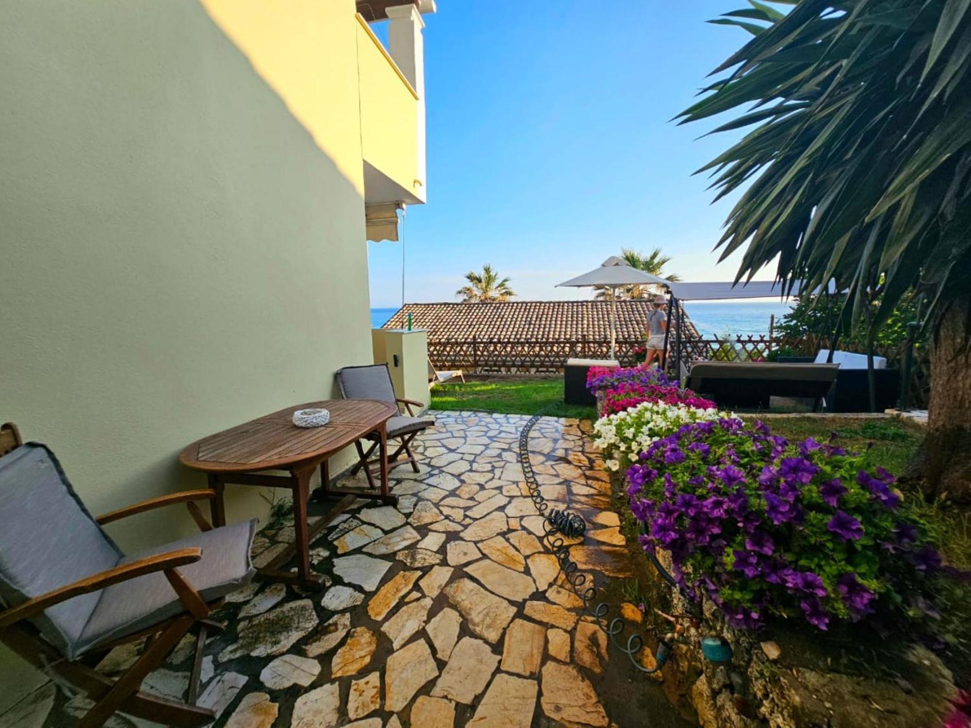 Glyfada Maisonette Aa2g 59 Eksteriør billede